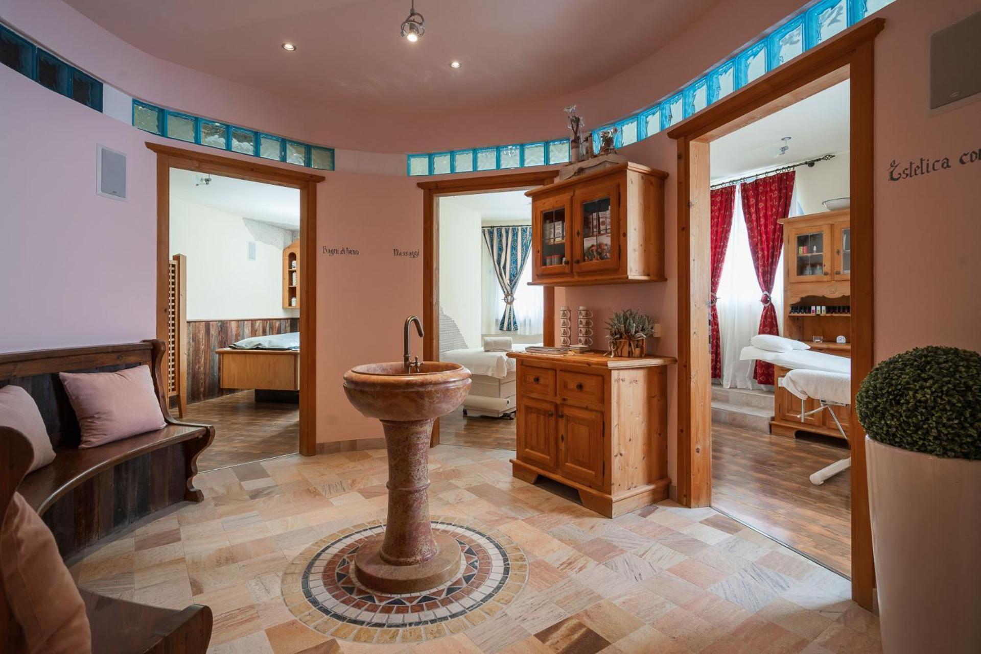 Gianna Hotel 4*